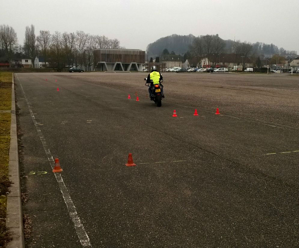Permis Moto pilotage moto jussey, vesoul, VAUVILLERS, scey sur saone